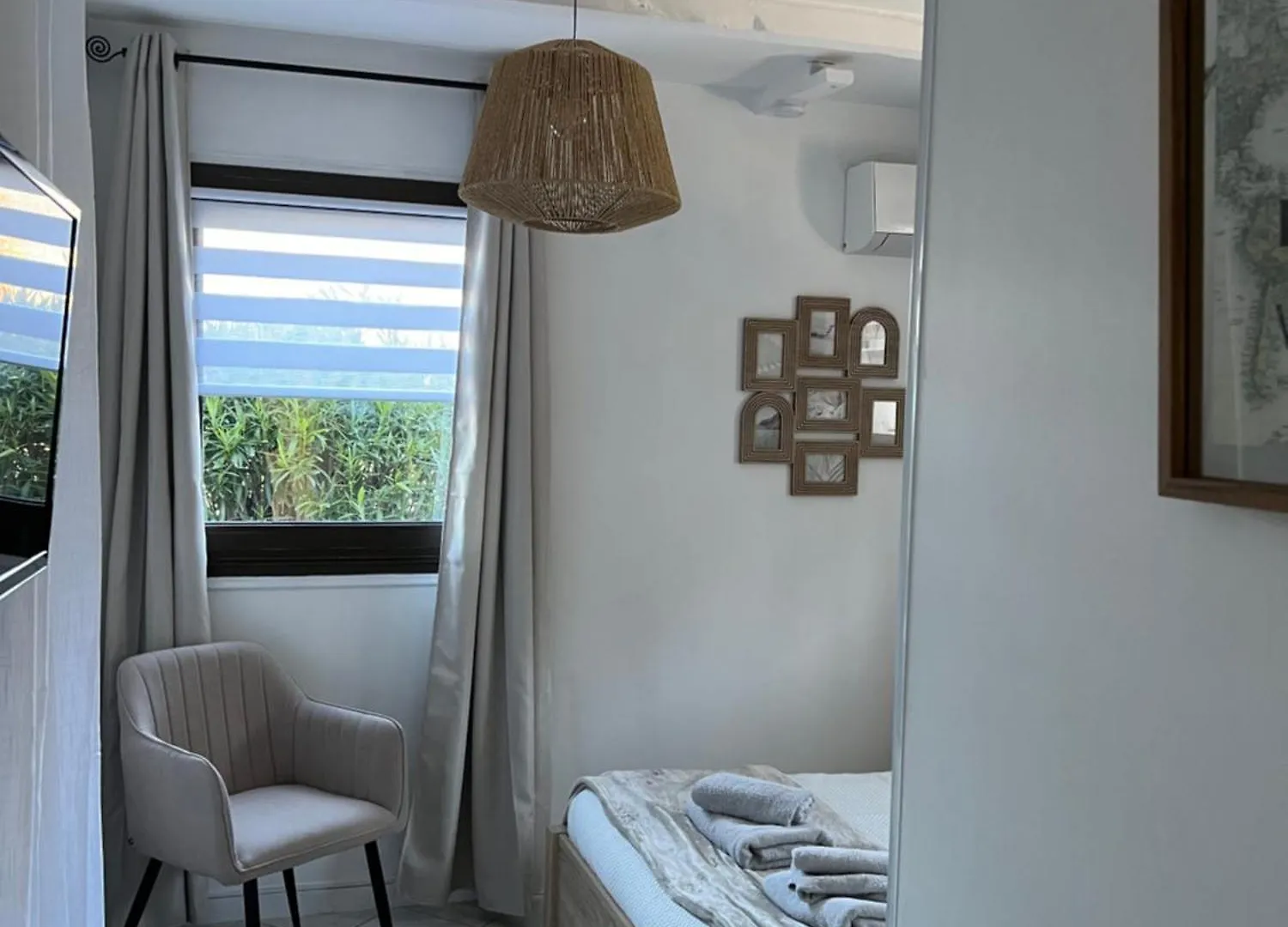 Le Mas Rescator Vence Bed & Breakfast